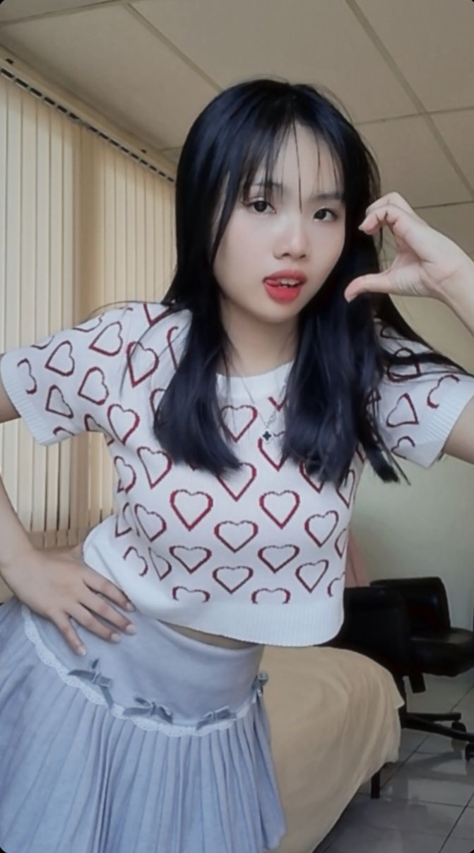 Aricela hero background